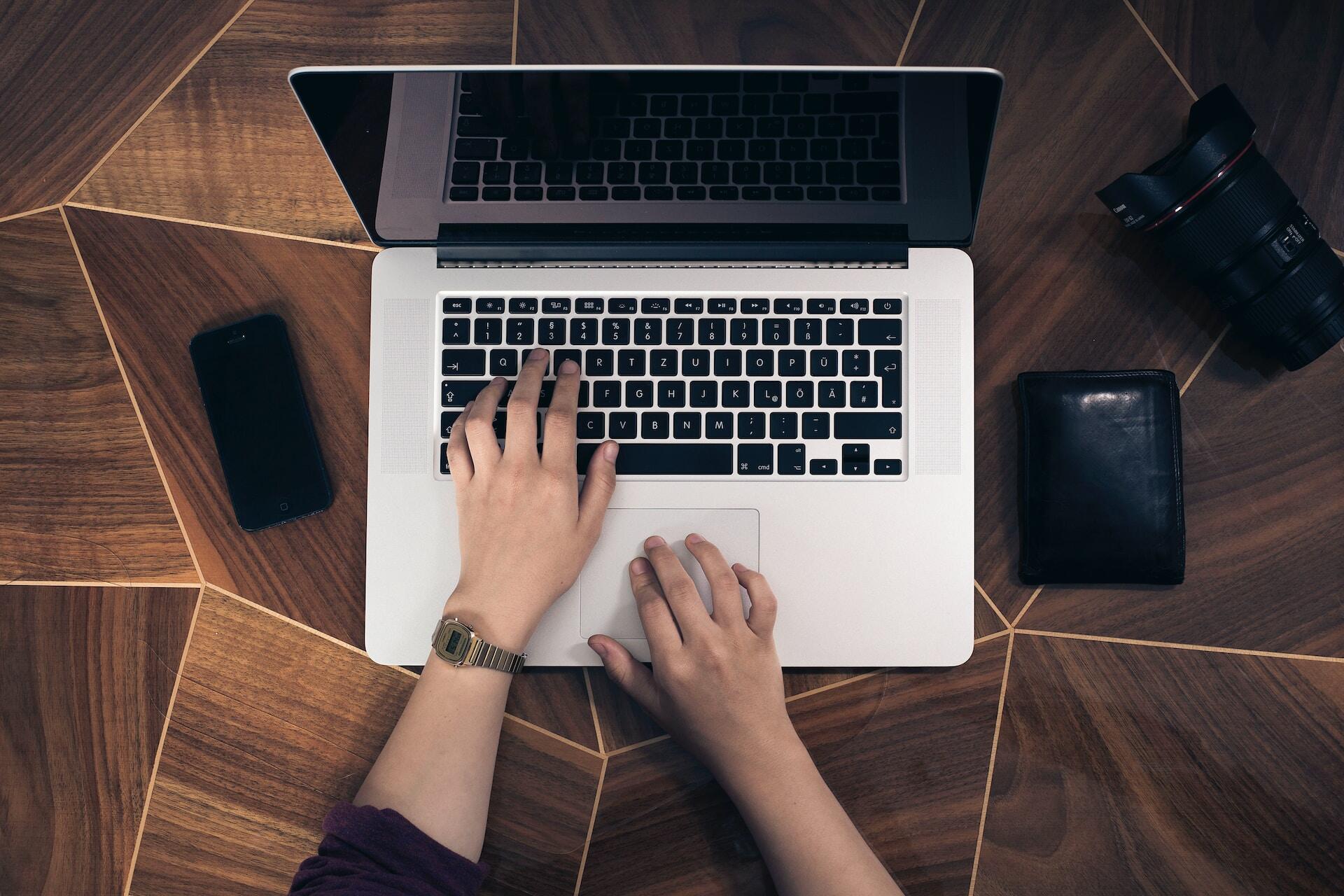 Person using a macbook